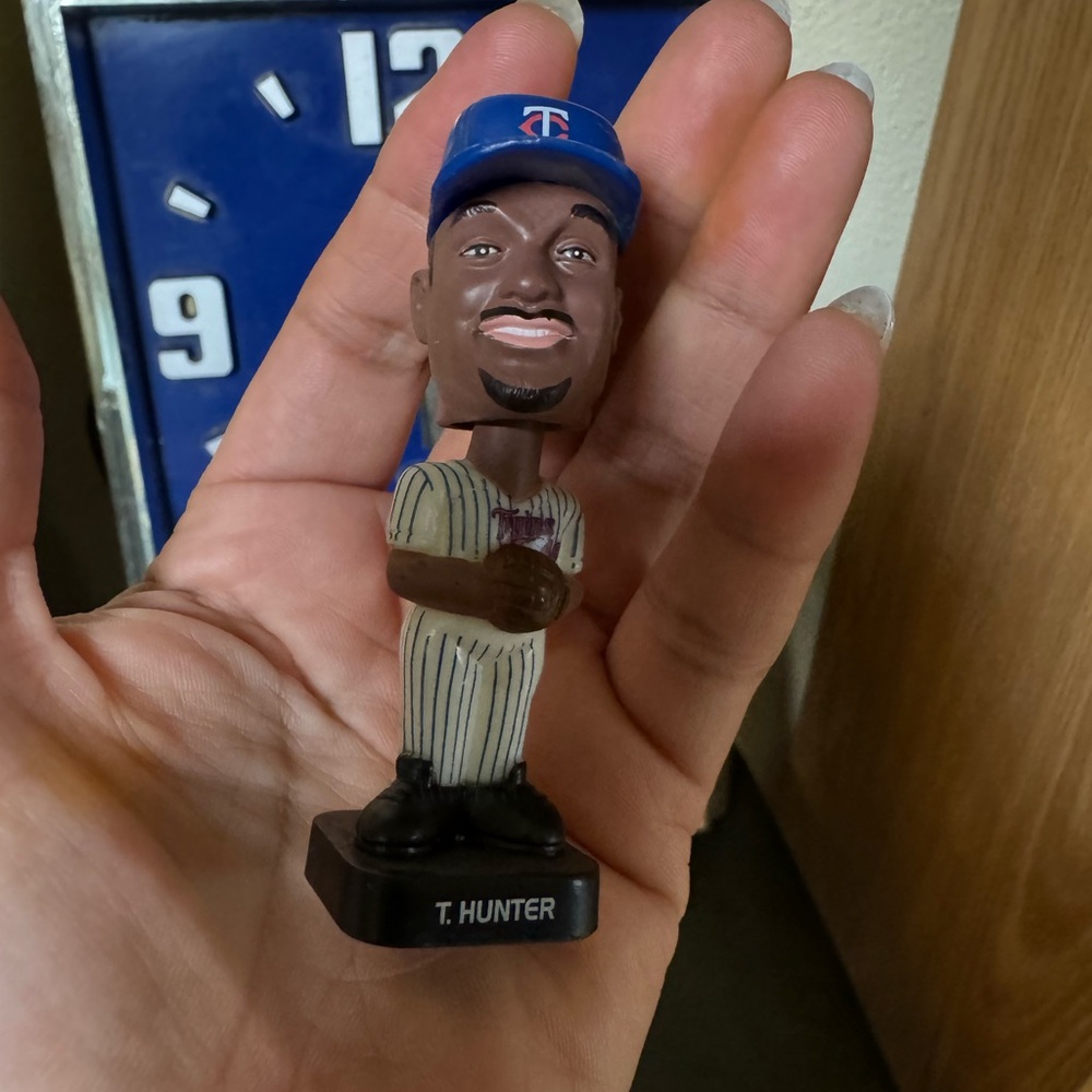 Minnesota Twins Bobblehead T. Hunter - Picture 9 of 9